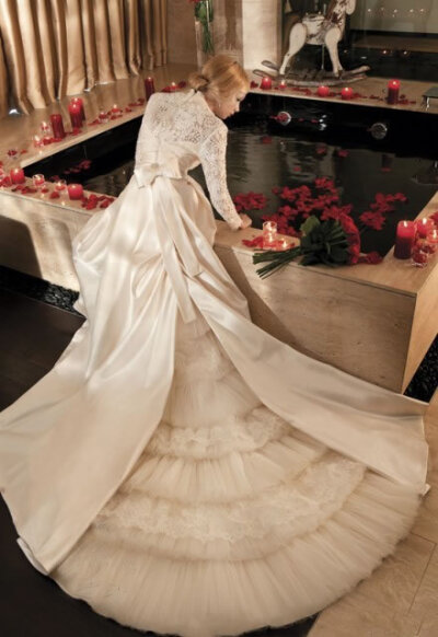 抉择了. 一起承担,别独守任何不好,这不是为我好, 只让我觉的我们之间有隔阂. 因为,我们是一辈子在一起的人.