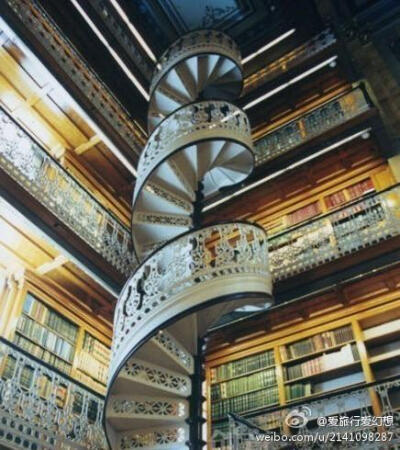 荷兰的古图书馆，典雅高洁，清净宜人
