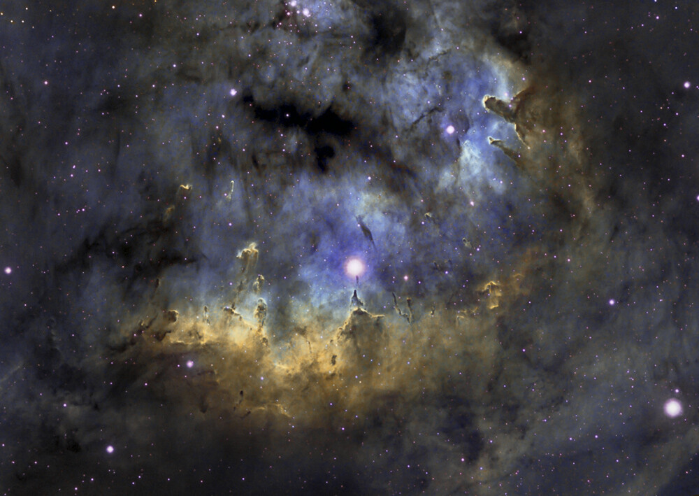 msrl. 16 nov 2011 仙王座的ngc 7822.