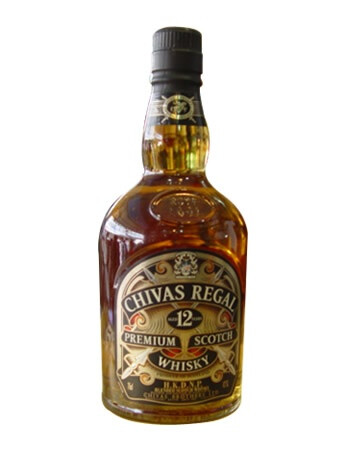 CHIVAS 芝华士威士忌 享誉世界的芝华士威士忌是最具声望的苏格兰高级威士忌。创始人詹姆斯.芝华士和约翰.芝华士兄弟开当时调配艺术风气之先，创造出芝华士这一代表了醇和、独特、出众的威士忌品牌。