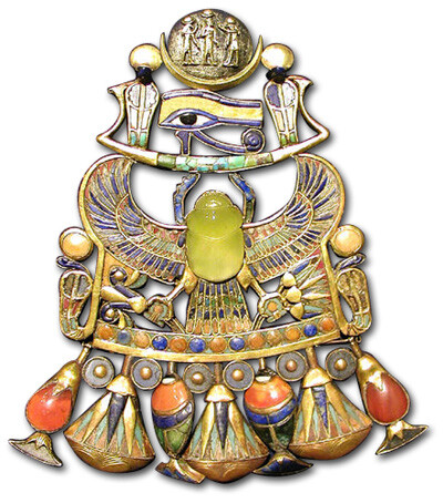 Tutanhkamun pendant with Wadjet copy copy