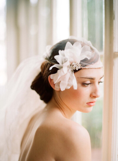 Halo tattered bridal veil