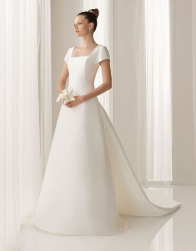 Modern square natural waist satin wedding dress=