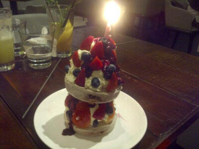 Berries Pavlova