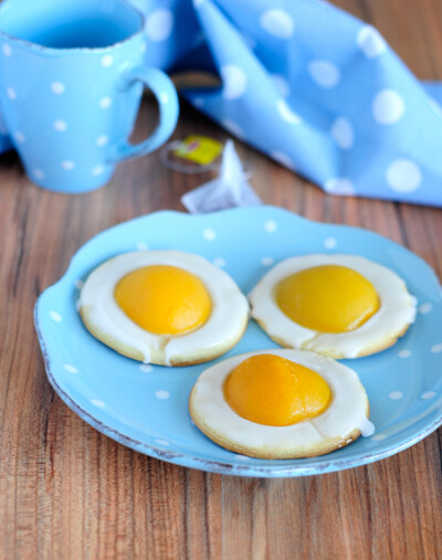 ‘fresh egg’ cookies.