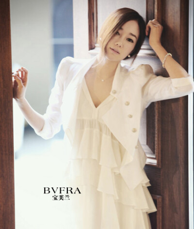 简单 时尚的珍珠吊坠