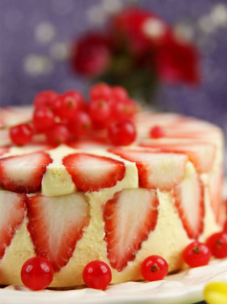 乳酪草莓蛋糕~~~链接进去有做法