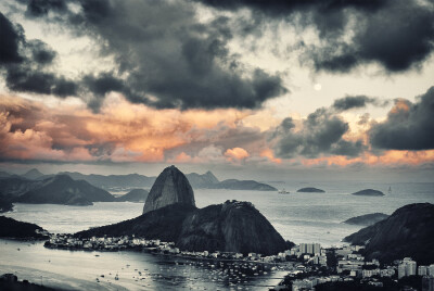 Photograph Rio at Dusk by Isac Goulart on 500px