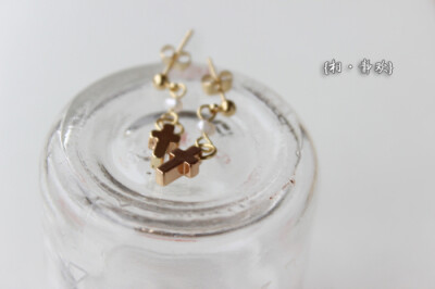 cross my heart 好友手作，欣赏~ http://item.taobao.com/item.htm?id=16897708060&_u=i1u7eh4df24