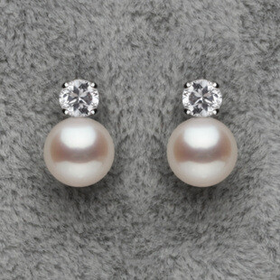 天然珍珠 闪闪的钻 很喜欢