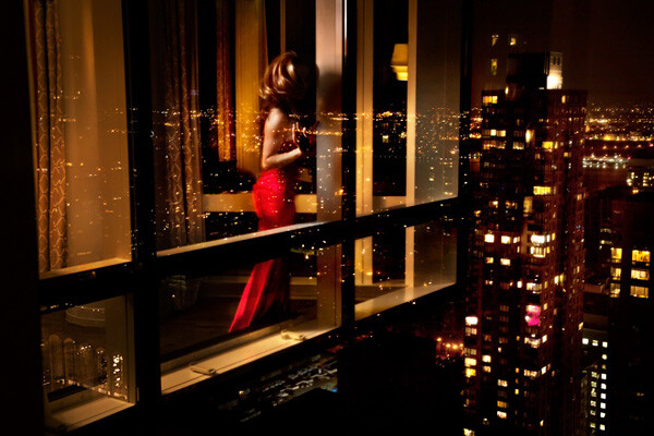 David Drebin，加拿大摄影师，出生于1970年，现居纽约，他喜欢拍摄“有双重含义或隐藏细节的图片”，客户包括《名利场》、《GQ》、《ELLE》、《滚石》等