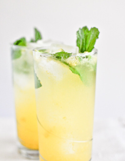 coconut mango mojitos.