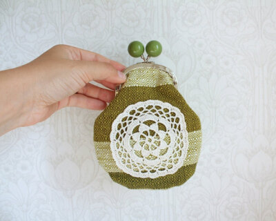 coin purse with vintage crocheted lace, green