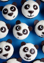 Panda cupcakes by Bakerella