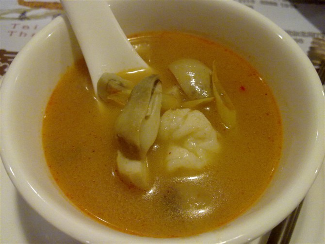 酸酸辣辣的冬阴功。