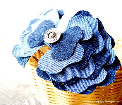 旧牛仔裤头带 DIY http://meijosjoy.blogspot.com/2012/04/old-jeans-to-new-hairband.html