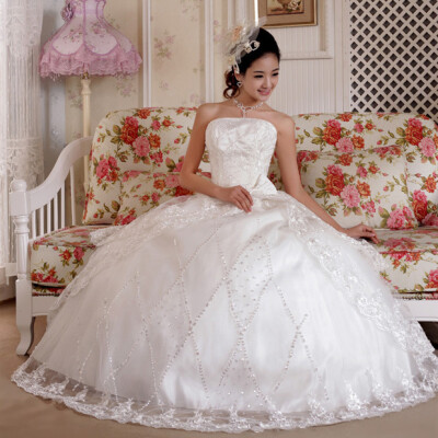 2012春季新款婚纱礼服，韩式甜美公主婚纱，公主风格的大大裙摆，十分唯美