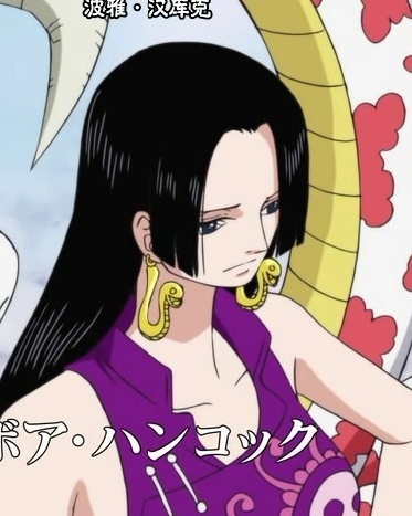 参加战争的女帝因为担心路飞所以明显的心不在焉