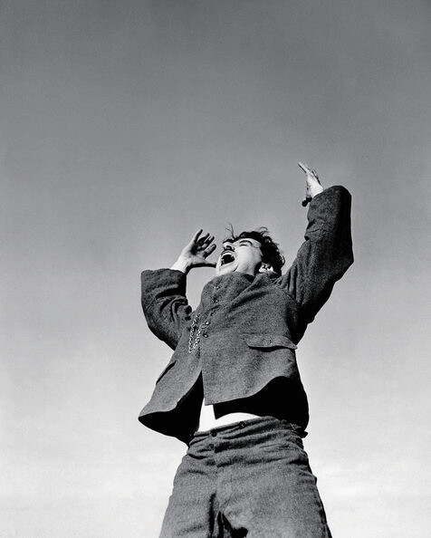 查理·卓别林。摄影师Philippe Halsman拍于1939年。