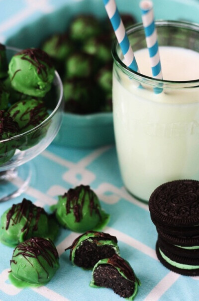 mint oreo truffles.