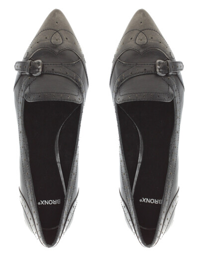 :Bronx Leather Pointed Buckle Flat Shoe