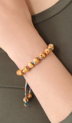 官网在售http://cn.shopbop.com/rosanna-skull-bracelet-shashi/vp/v=1/845524441939857.htm?folderID=2534374302090405&fm=whatsnew-shopbysize&colorId=44976