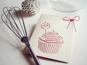 Strawberry Cupcake greetings card - hand cut card - 4 x 6 inches