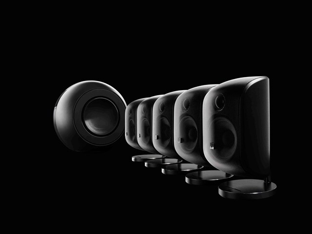 Mini Theater迷你影院系统是由Bowers & Wilkins（B&W）打造的完美音响组合。共提供两套选择，一是包含了M-1扬声器和ASW608低音喇叭的MT-50，另一套为包含了M-1和最新的PV1D超低音喇叭的MT-60D。