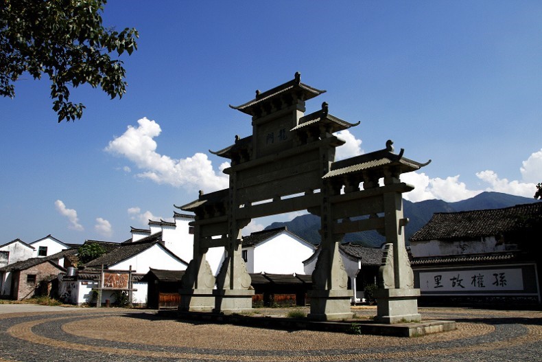 Location:富阳。龍門---孙权故里 生活富裕。生命阳光...一座城.一幅画.【你好。富陽】