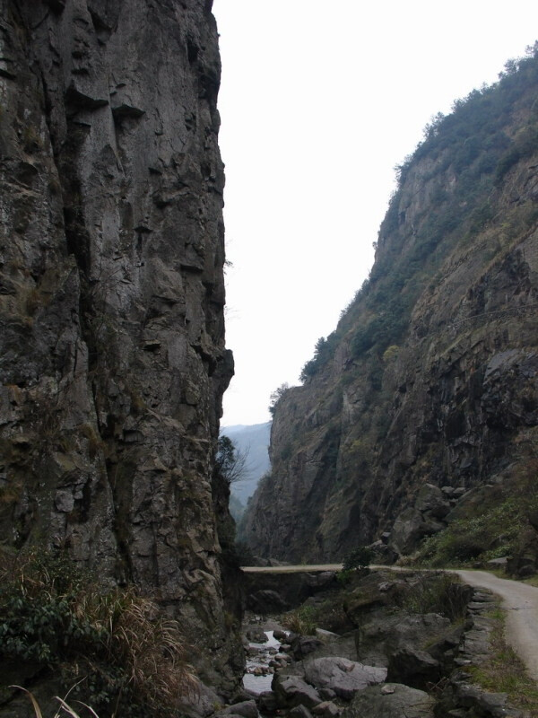 Location:富阳 生活富裕。生命阳光...一座城.一幅画.【你好。富陽】