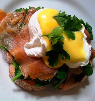 Poached eggs with hollandaise sauce on salmon - The Abbotsford Convent Bakery