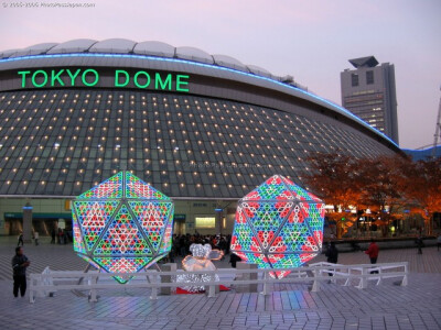 The real Japan in Photos : 4616 tokyo dome city prism hall illumination - tokyo dome entrance