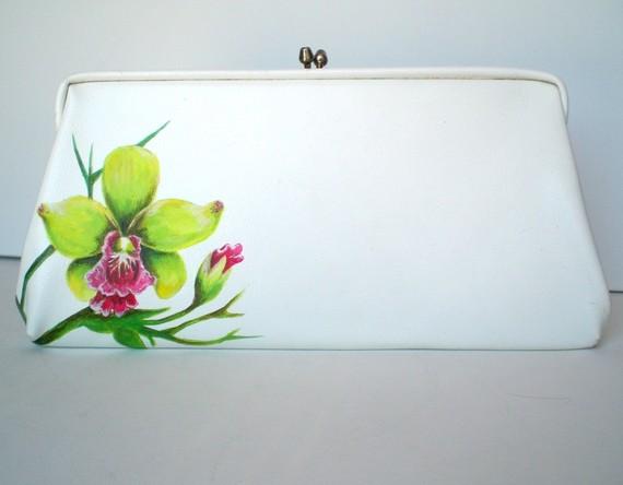 Custom Hand Painted Vintage Bridal Clutch- Flower of your choice 素朴,典雅