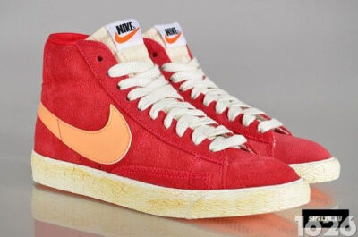 Nike WMNS Blazer High Suede VNTG红色新品，，，，