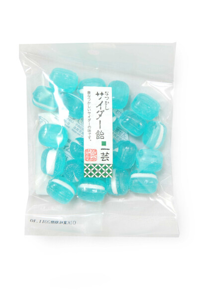 蓝色的日本可乐糖~虽然很萌，可是价钱一点也不萌啊……