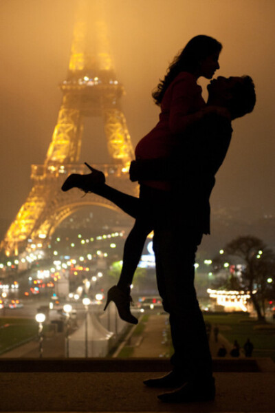 想和你。去巴黎。