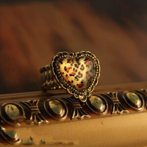 欧美外贸原单戒指 复古镶钻豹纹大桃心 松紧复古戒指 指环