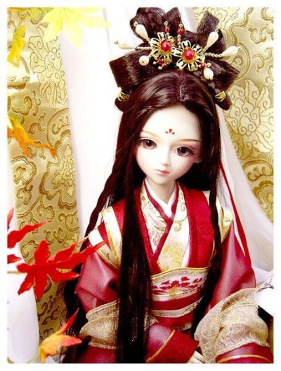 高贵华美，中国味十足的汉服芭比娃娃