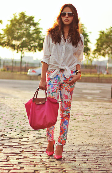 Longchamp Bag, H&M Oversized Shirt, Zara Floral Pants, Vince Camuto Sunnies, J. Crew Chain Bracelet