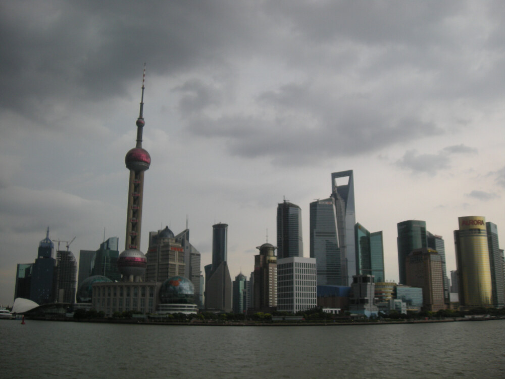 The Bund is embracing the sunset.