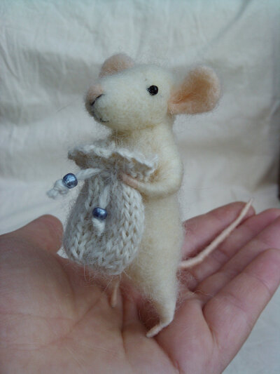 Fairy Mice Tooth with bag for the little tooth - needle felted ornament animal, felting dreams by johana molina