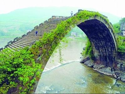 四川达县，明代建的“彩虹桥”，世界上最美的桥之一