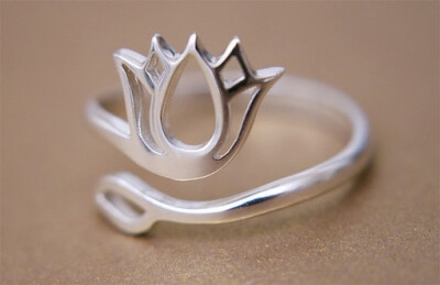 并蒂莲.. 好美的戒指❤❤