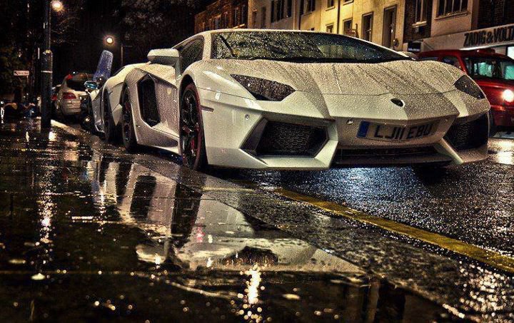 Lamborghini Aventador