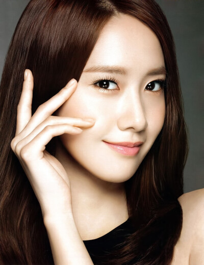  Vogue girl 杂志 允儿 Innisfree 扫图