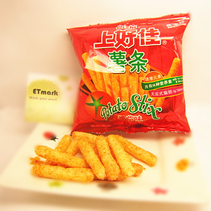 上好佳小零食番茄味薯条！好味~