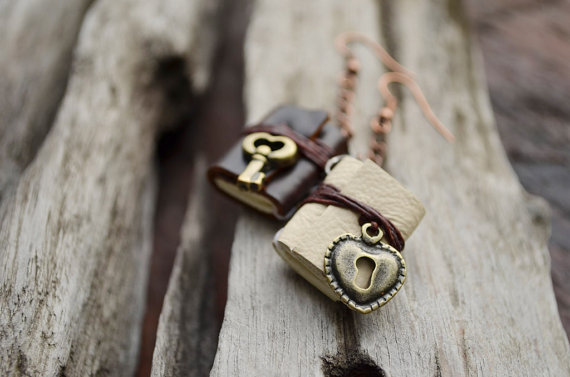 Heart Lock &amp; Key Miniature book earrings brown cream leather