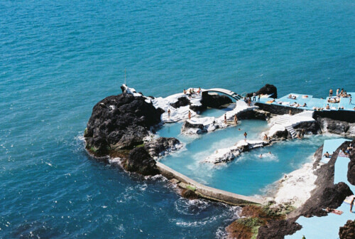 Amazing tidal pools next to the sea