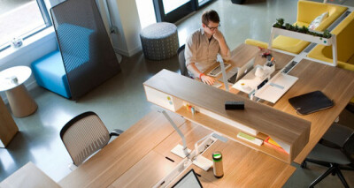 Clean Office Desk / Bivi