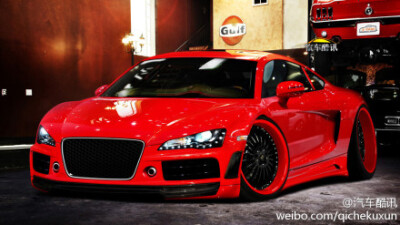 Audi R8~!!